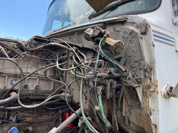 ford-l9000-image-32