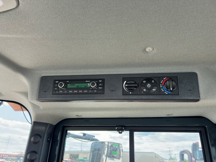 2023-hyundai-hl930a-image-17