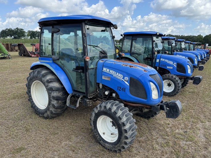 new-holland-boomer-47-image-4