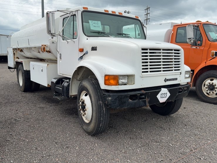 1998-international-4900-image-3