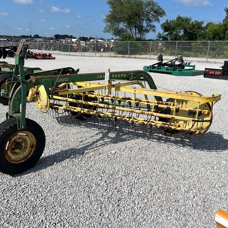 JOHN DEERE 660