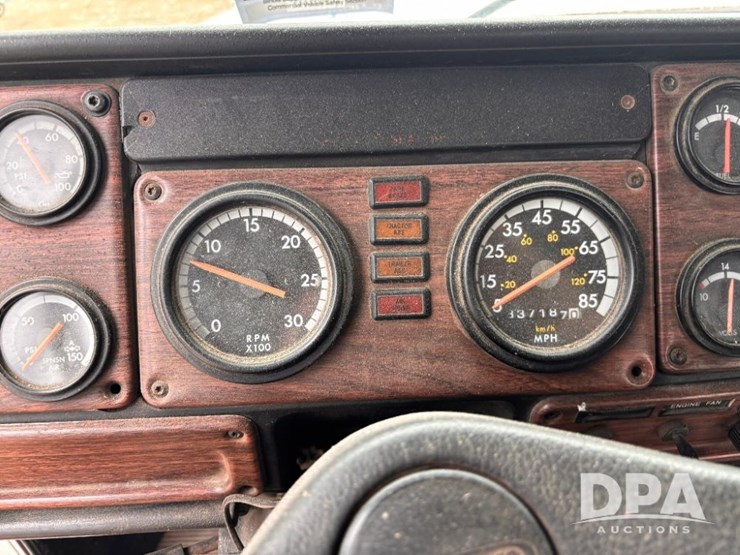 2000-freightliner-truck-(gp11021,-unit-398)-image-83