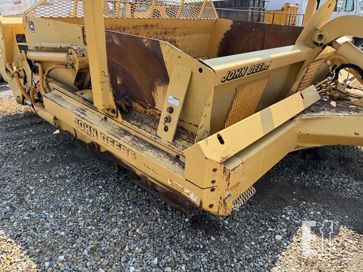 2000-deere-1812c-image-5