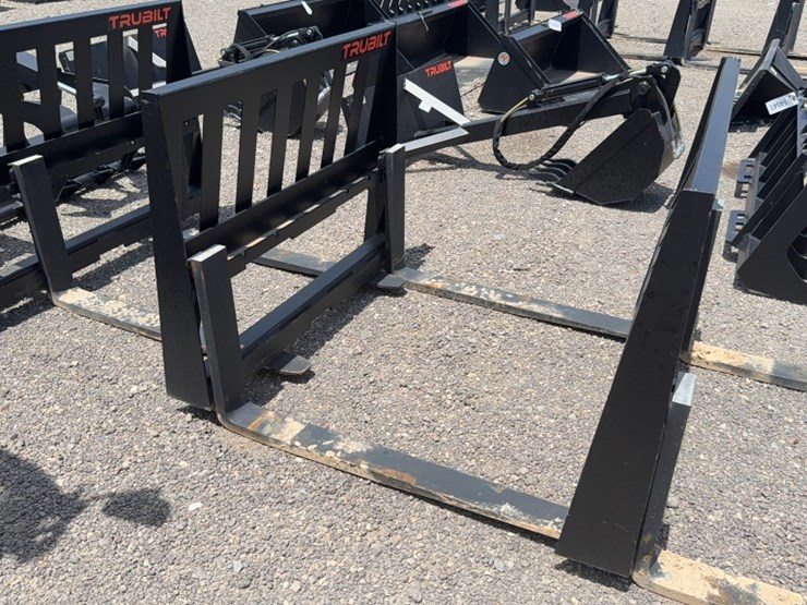 #2046-•-trubilt-42"-skid-steer-pallet-forks-image-1