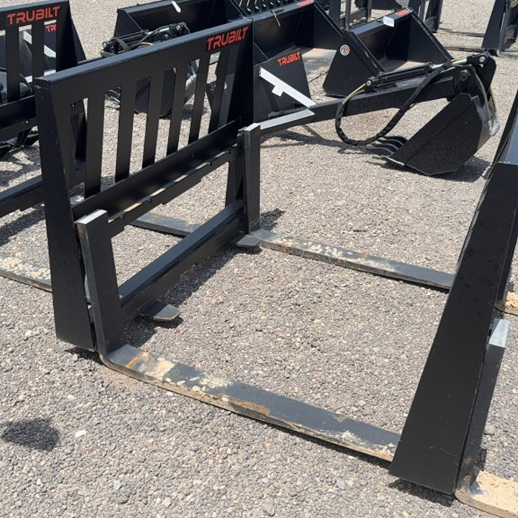 #2046 • TRUBILT 42" SKID STEER PALLET FORKS