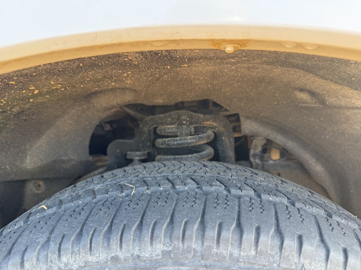2011-ford-f250-xl-image-10