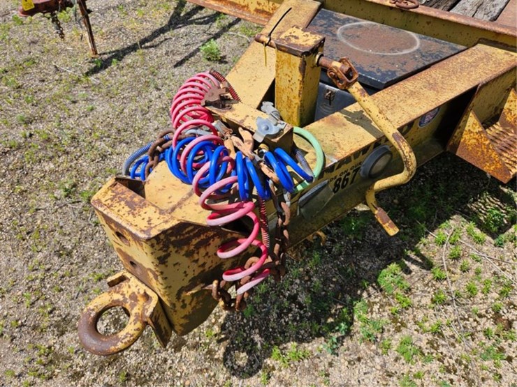#2533-•-dynaweld-24'-tandem-axle-equipment-trailer-image-8