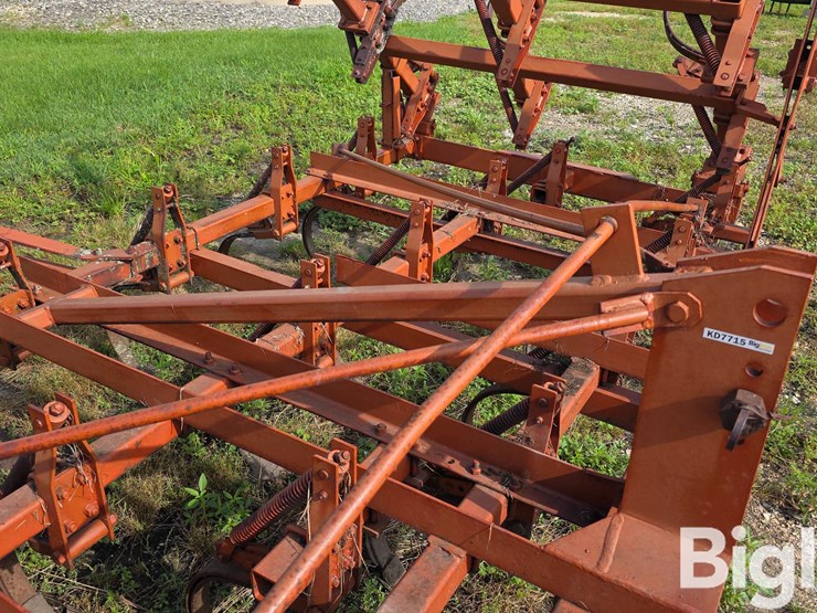 case-1200m-field-cultivator-image-12