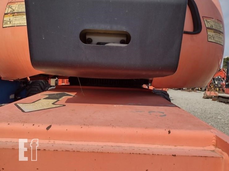 2009-jlg-800a-image-18