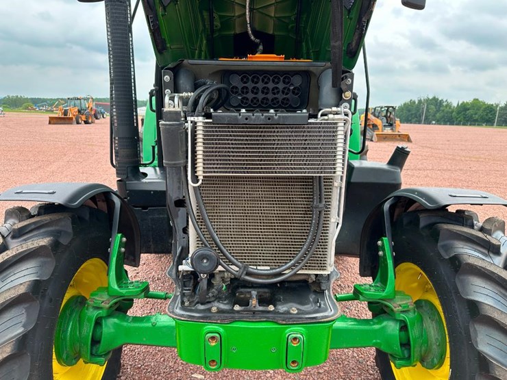 2014-john-deere-6115m-image-42