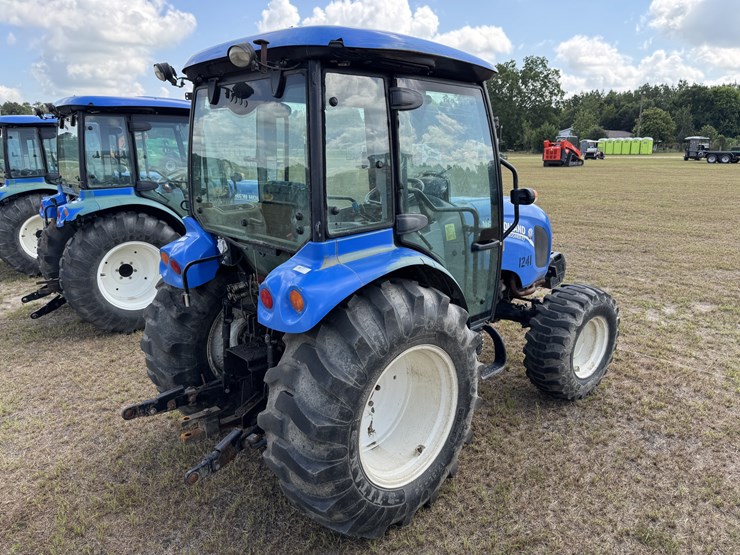 new-holland-boomer-47-image-5