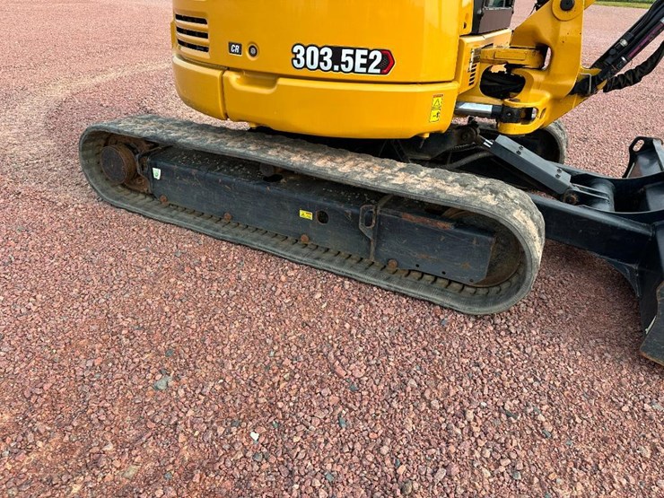 2020-caterpillar-303-image-11