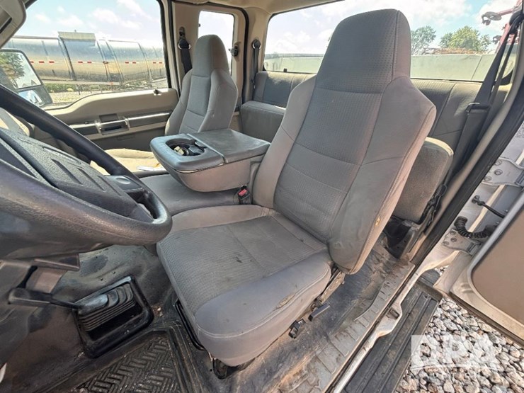2009-ford-f350-xl-image-47