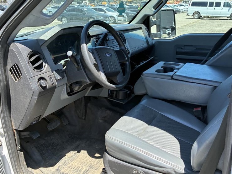 2014-ford-f250-image-12