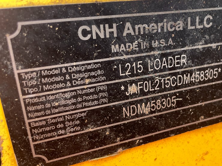 new-holland-l215-image-11