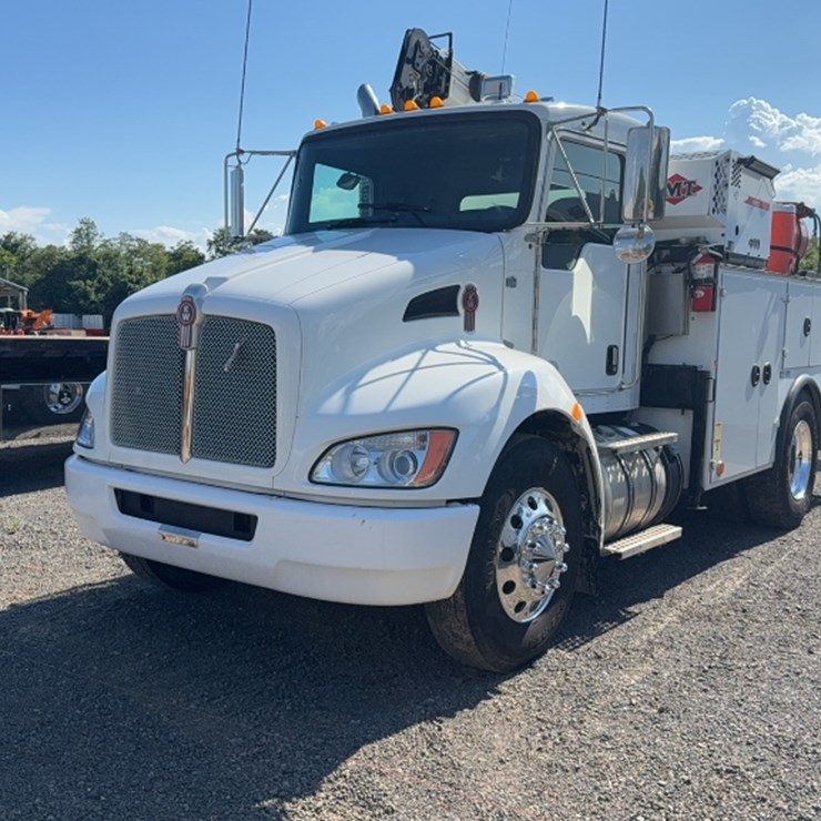 2016 KENWORTH T370