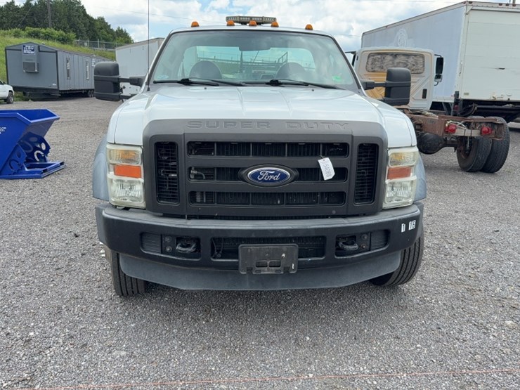 2010-ford-f450-image-2