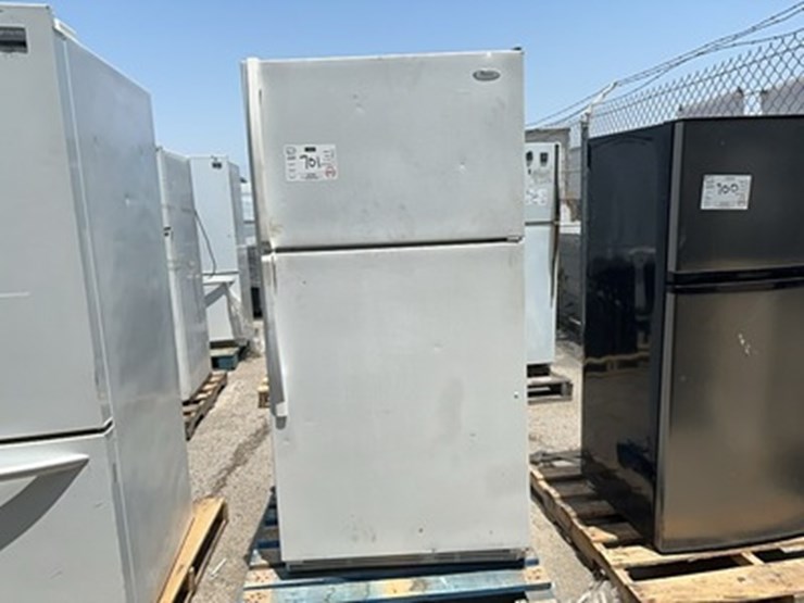lot#-832-whirpool-and-mini-refrigerator-image-1