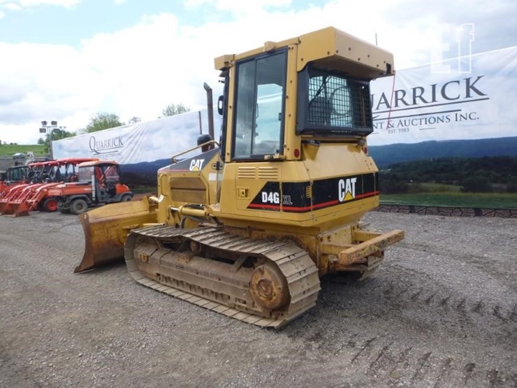 2005-caterpillar-d4g-xl-image-45