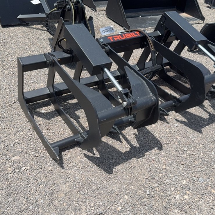 #2051 • TRUBILT 66" SKID STEER 2 CYLINDER SKELETON GRAPPLE
