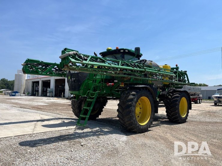 2020-john-deere-r4045-image-1