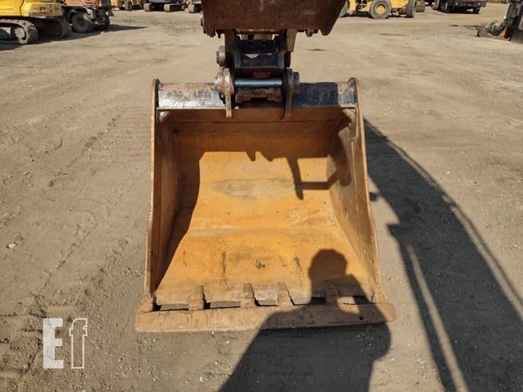 2023-caterpillar-310-image-15