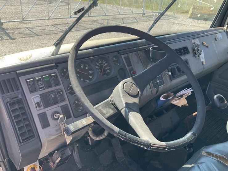#1950-•-1999-freightliner-ladder-truck-image-87