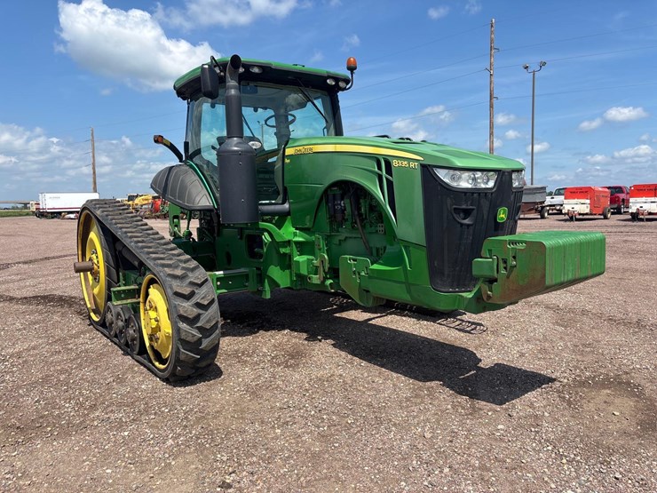 2012-john-deere-8335rt-image-2