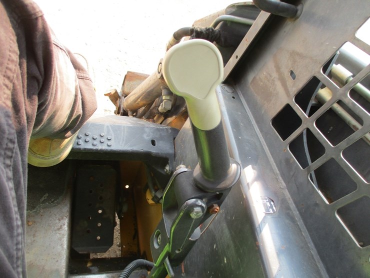 2005-new-holland-ls160-image-9