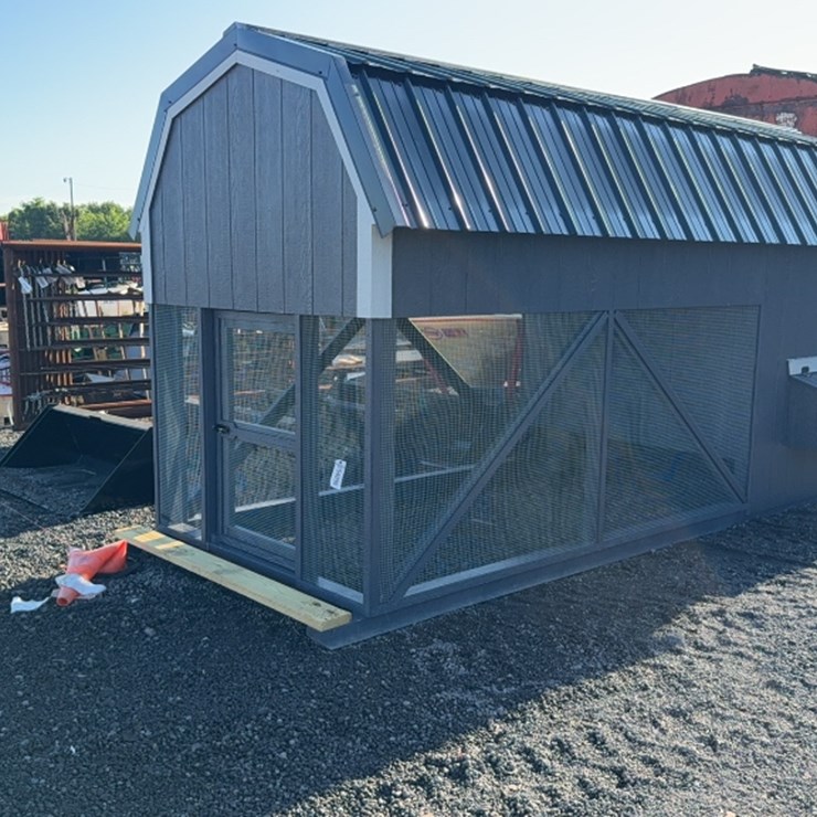 #3062 • 6' X 15' PORTABLE CHICKEN COOP