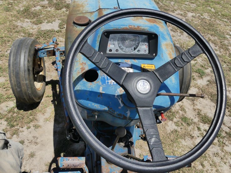 ford-4000-image-10