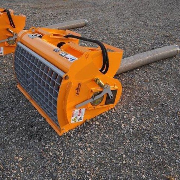 #2503 • Unused 2024 Landhonor Double Discharge Concrete Mixer