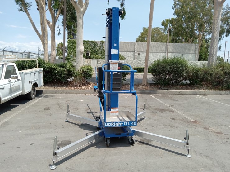 lot#-169-upright-lift-ul-40-d/c-ev-lift-image-4