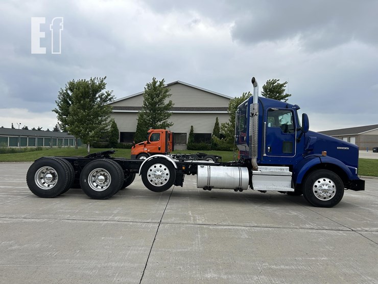 2019-kenworth-t800-image-6