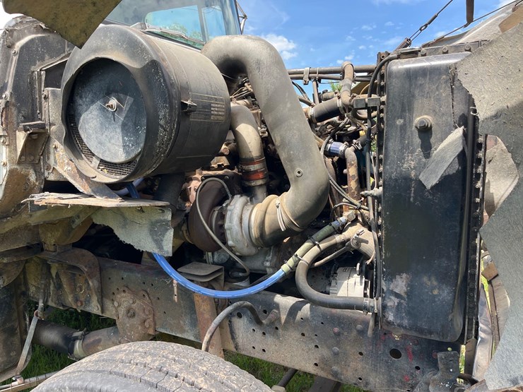 ford-l9000-image-33