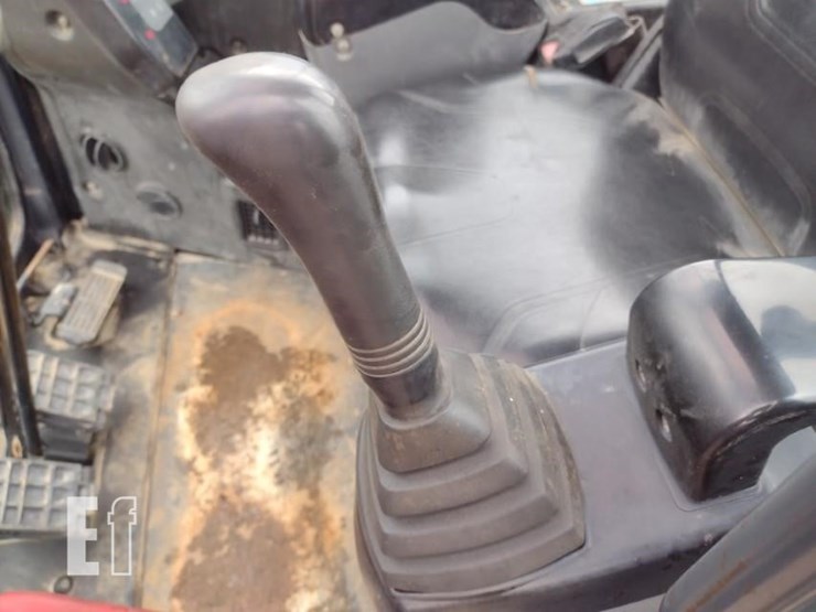 2007-deere-35d-image-11