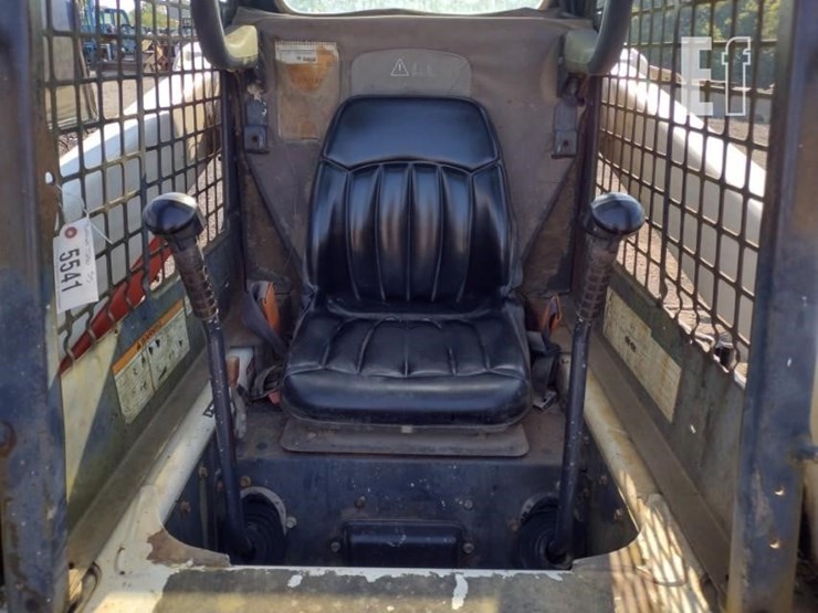bobcat-t250-image-11