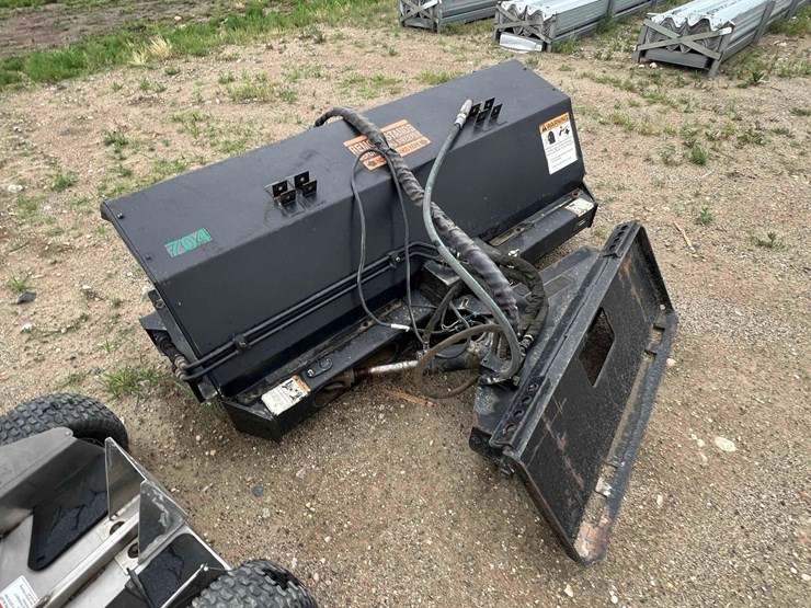 virning-sweeper-skidsteer-attachment-image-2