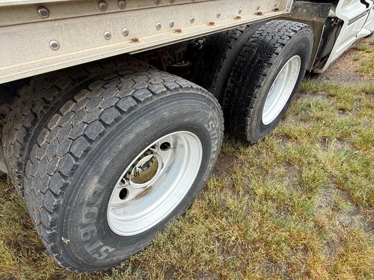2015-international-prostar-image-9