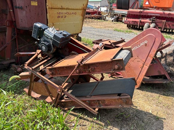 new-holland-50-bale-thrower-image-2