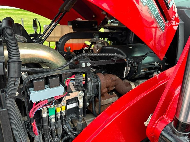 2023-case-ih-farmall-75a-image-42