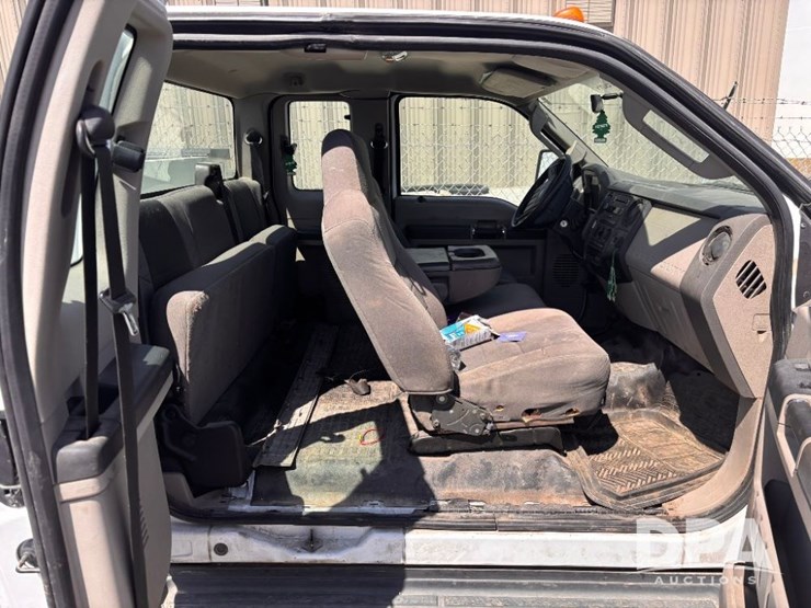 2009-ford-f350-xl-image-23
