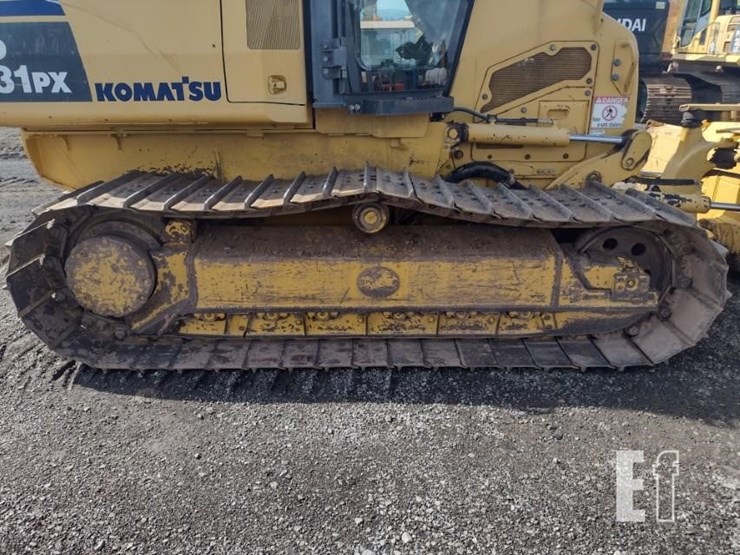 2011-komatsu-d31px-22-image-31