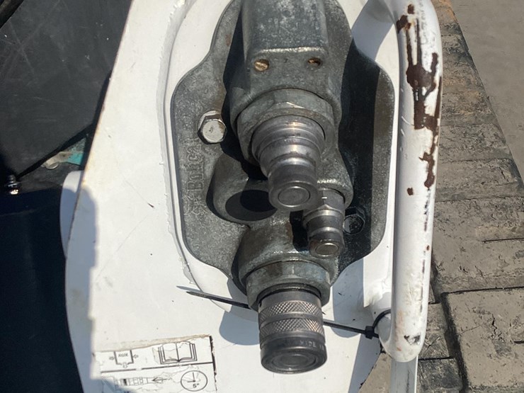 2018-bobcat-t770-image-13