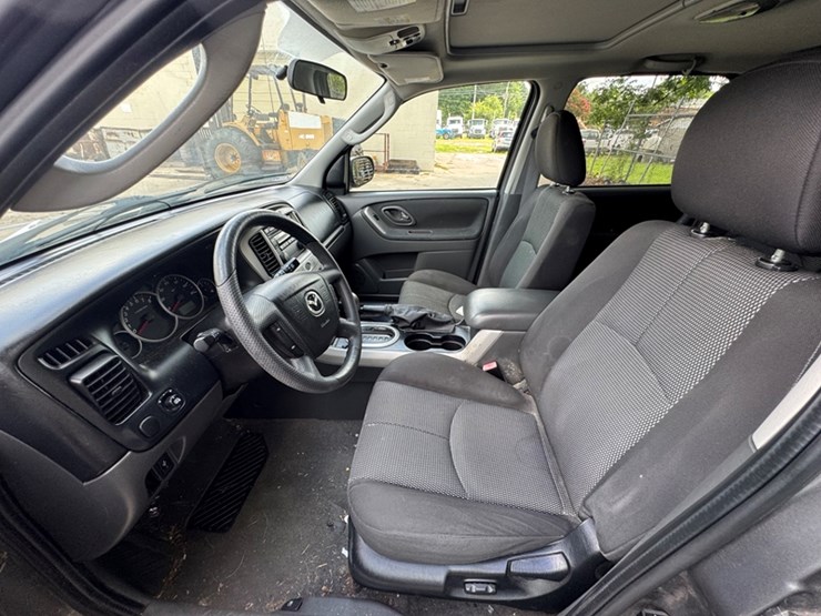 2005-mazda-tribute-image-5