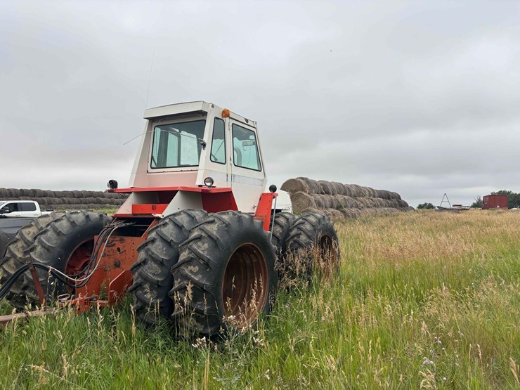 1974-case-2470-tractor-image-5