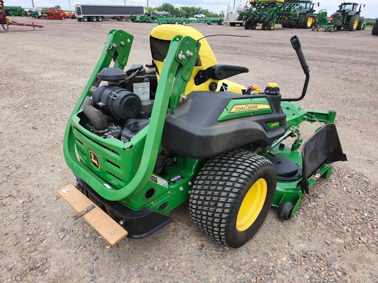 john-deere-m-image-3