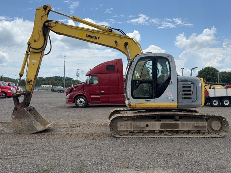 kobelco-sk135sr-lc-image-12