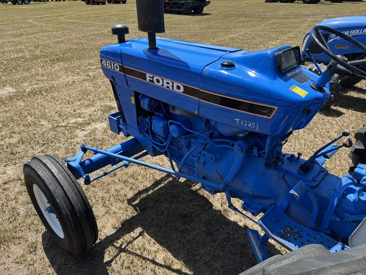 ford-4610-image-10
