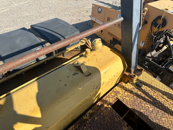 caterpillar-cb-434-image-56